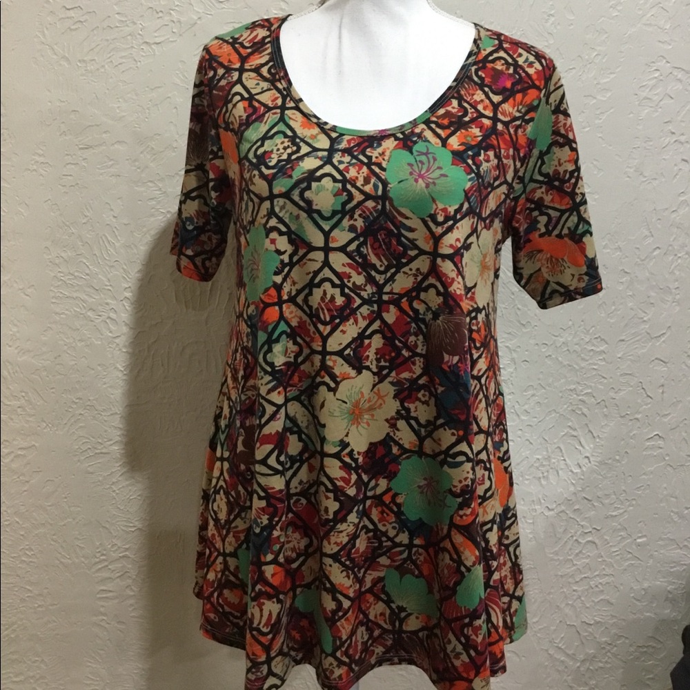 Lularoe women’s floral t shirt knit top size small